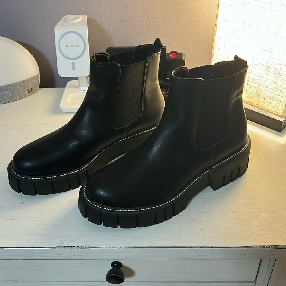 Madden Girl Karen Chelsea Boots